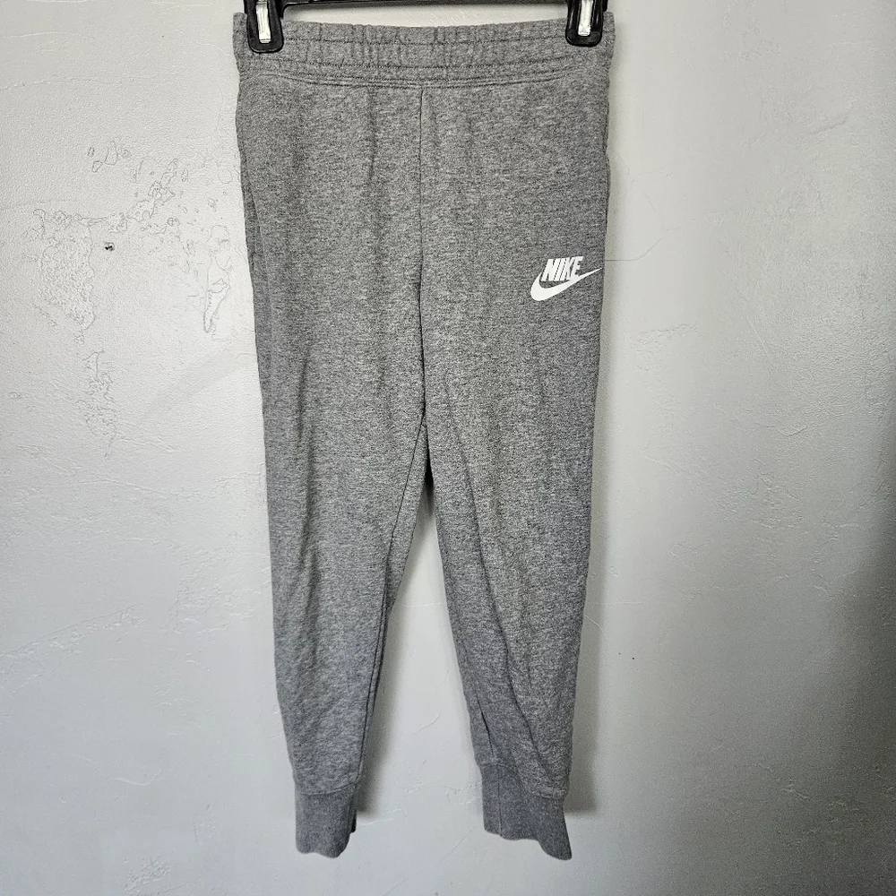 Nike Kids' Grey Logo Jogger Pants Big Boy Youth Small Sweatpants Lounge Comfy